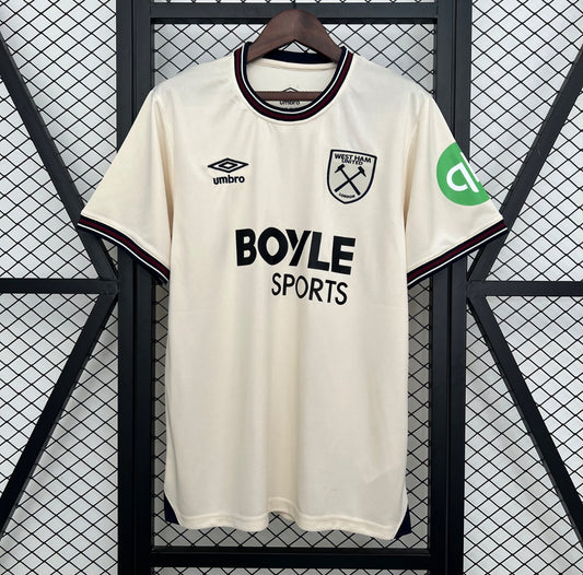 West Ham United away 25-26