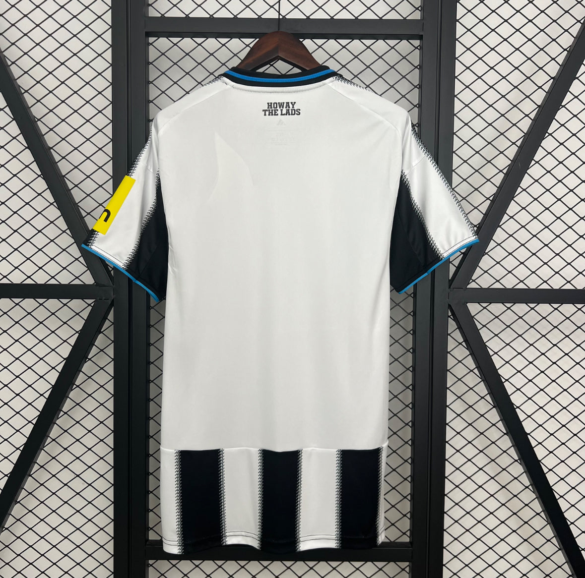 Newcastle Maillot Domicile 25-26